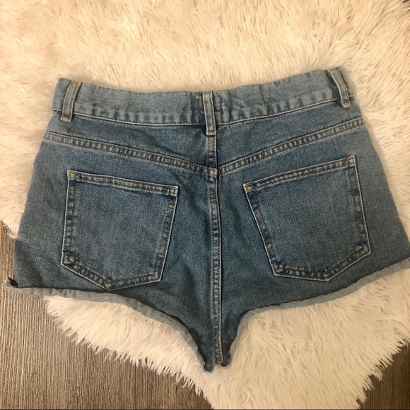 ASOS Denim Embroidered Distressed Shorts Floral - Picture 2 of 6